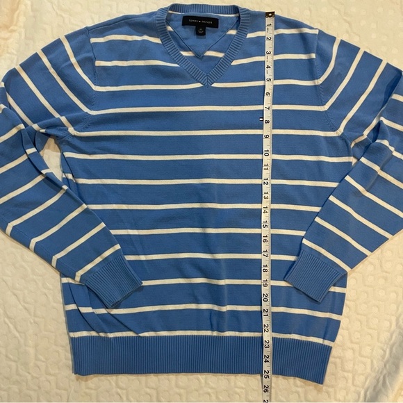 Tommy Hilfiger V-Neck Pullover Sweater Blue and White Striped Nautical Men’s M - Picture 6 of 7